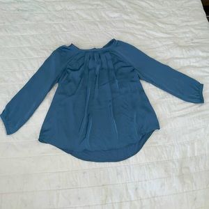 Loft blue 3/4 sleeve shirt. Size XS (petite). Tie on posterior neck.